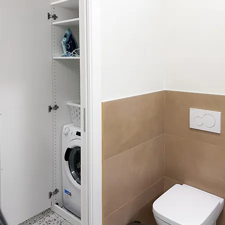 Apartment Vassily Deluxe Metro M1 Rembrandt 45 *