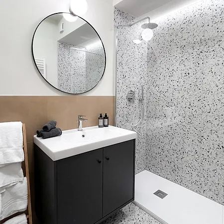 Vassily Deluxe Metro M1 Rembrandt 45 * Milan