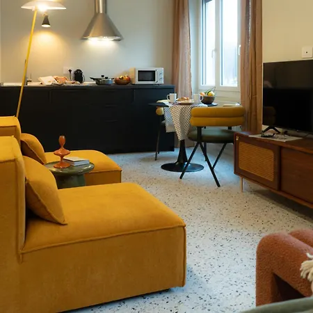 Apartment Vassily Deluxe Metro M1 Rembrandt 45 *